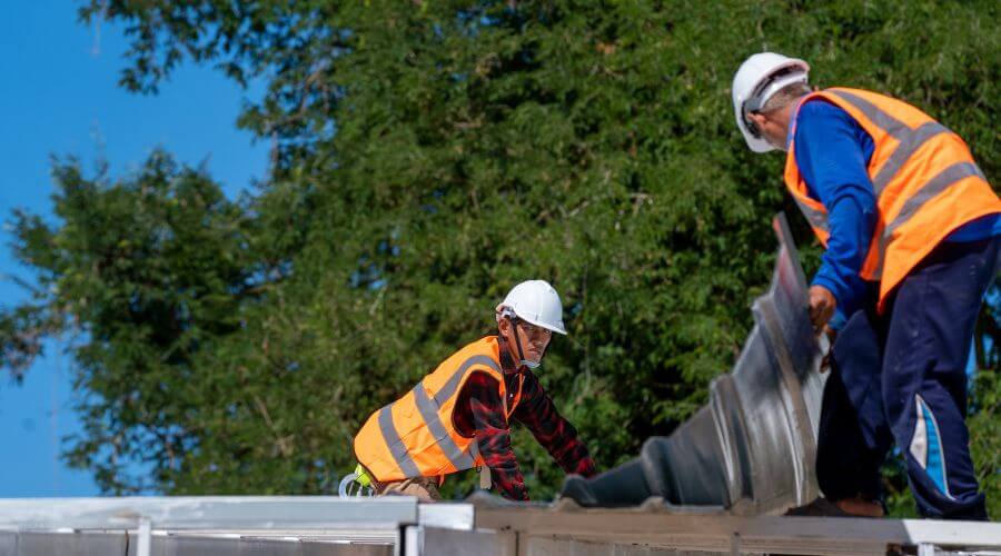 Professional new roof installation services in Oakhurst, CA